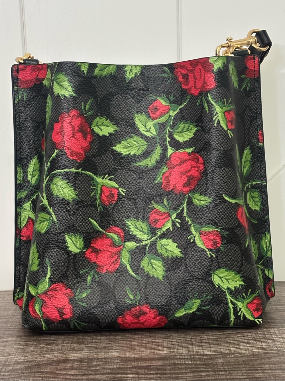 Coach Mollie Bucket Bag 22 in Signature Canvas with Fairytale Rose Print - Picture 2 of 14